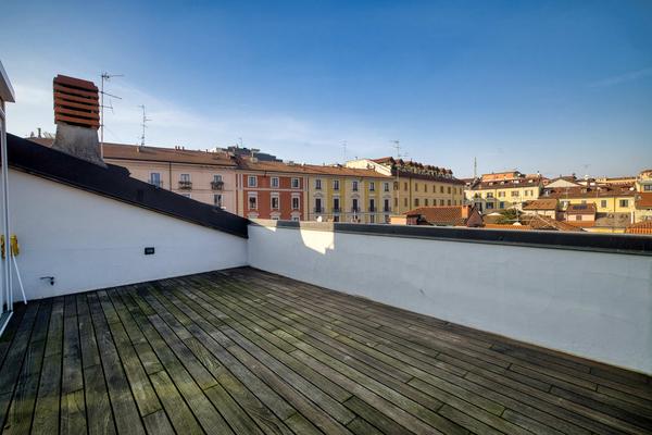 Dreamy 1BR w/ Private Terrace & Skyline View