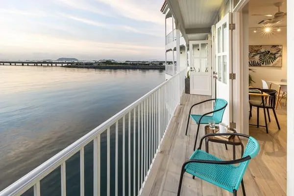 Urban-chic 1BR w/ Balcony in Panama