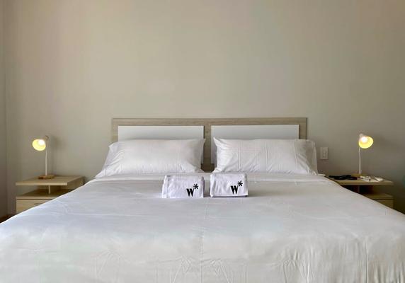 Cozy 2BR w/ balcony n AC in Cartagena