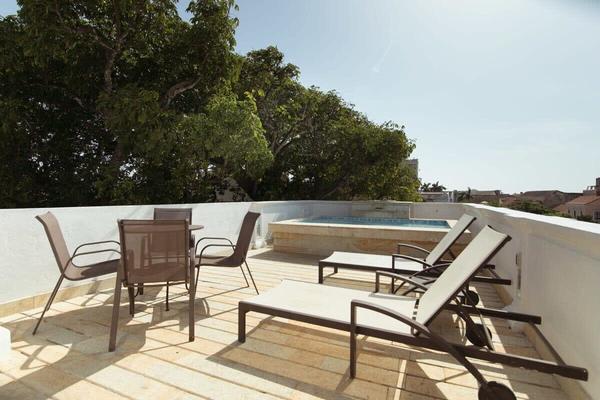 Sophisticated 3BR House w/ AC in Cartagena
