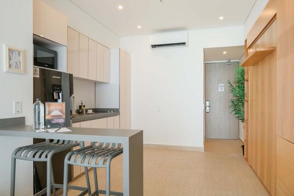 Deluxe Loft  w/ Balcony & View in Crespo