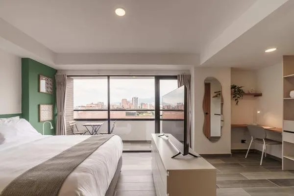 Light-filled Loft in Laureles w/ Balcony