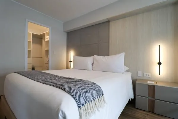 Elegant 2BR in Miraflores