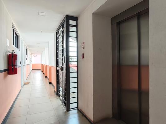 Bright & Modern Loft w/ AC in Santa Ana