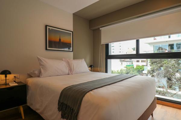 Engaging 2BR Retreat w/ Balcony in Miraflores