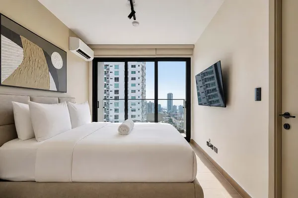 Chic 2BR w/ Balcony & AC in San Francisco