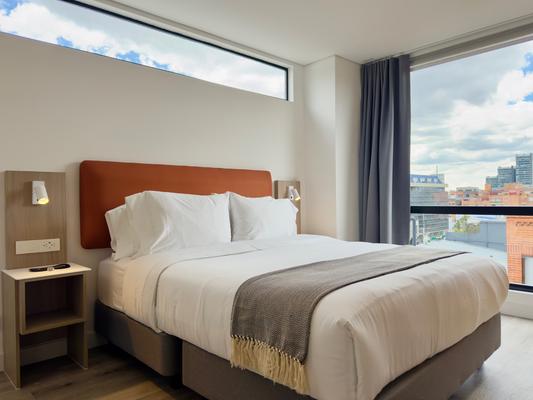 Dreamlike 2BR w/ Balcony in Santa Barbara