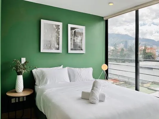 Trendy Loft in Santa Ana