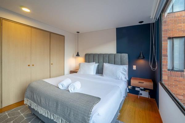 Elegant 1BR w/ City View  In Cabrera