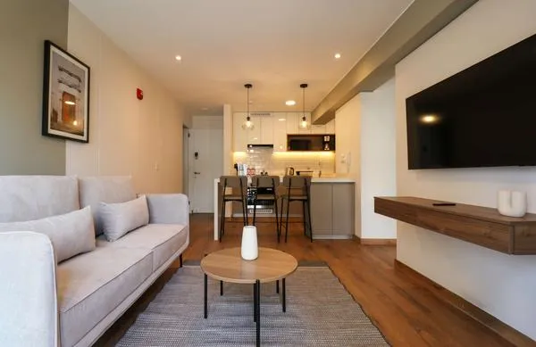 Tranquil 2BR w/ Balcony in Miraflores