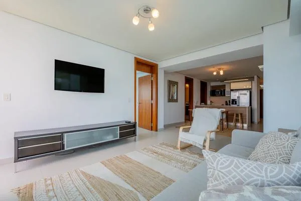 Majestic 1BR w/ Balcony in Costa del Este