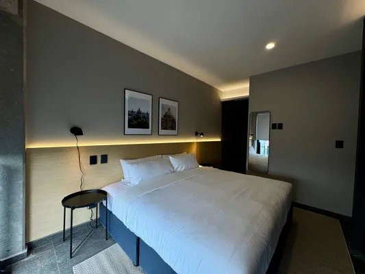 Calm & Cozy 1BR w/ Balcony in Tabacalera