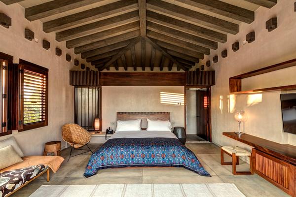 Exclusive 10BR w/ Infinity Pool & Ocean Views