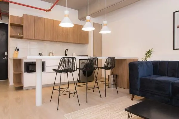 Sensational Loft w/ AC in Laureles