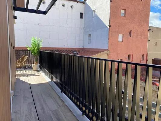 Stylish 2BR w/ Sunny Terrace in Chueca