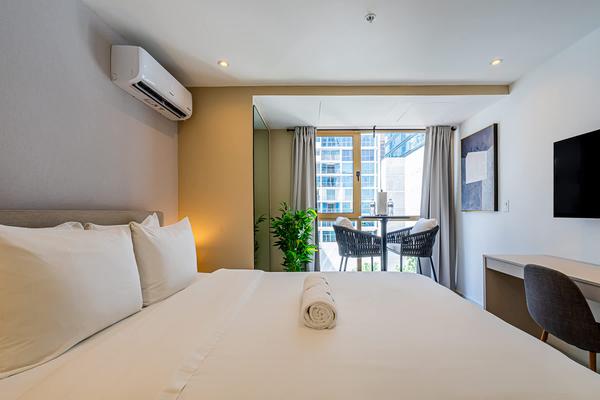 Contemporary Loft in Vibrant Obarrio