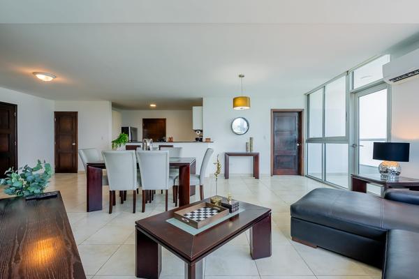 Phenomenal 2BR with Balcony in Costa del Este
