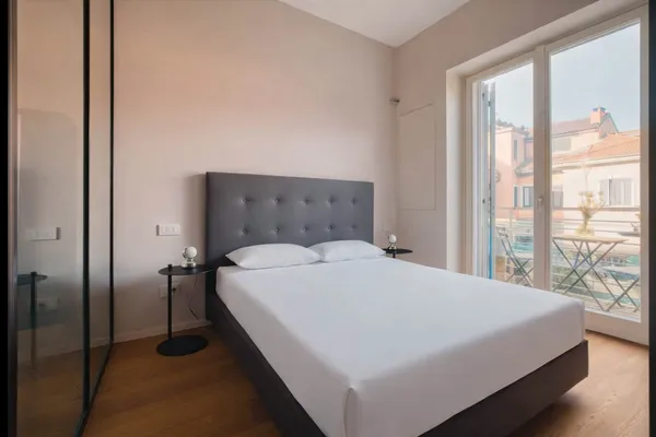 Stylish Stay with Balcony in Porta Venezia