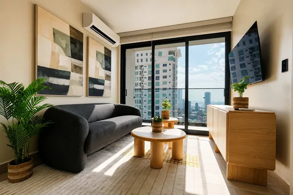Chic 2BR w/ Balcony & AC in San Francisco