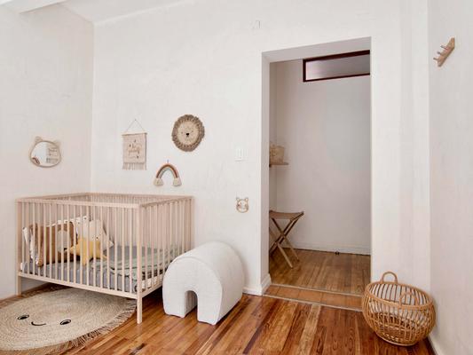 Comfortable 7BR Home with Cozy Terrace