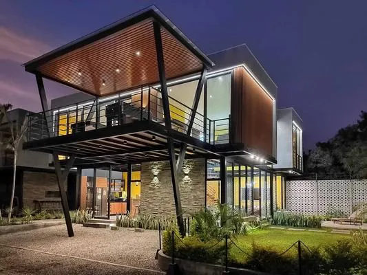 Quiet 4BR Villa with Pool & Terrace in Ica