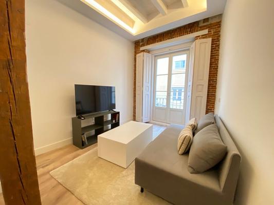 Elegant 2BR at Palacio Real