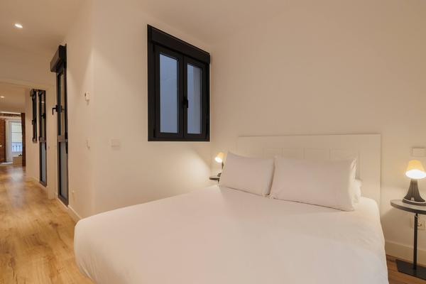 Luxury 2BR at Palacio Real