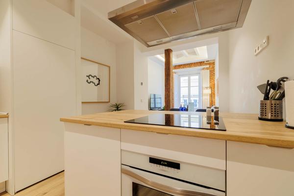 Elegant 2BR at Palacio Real