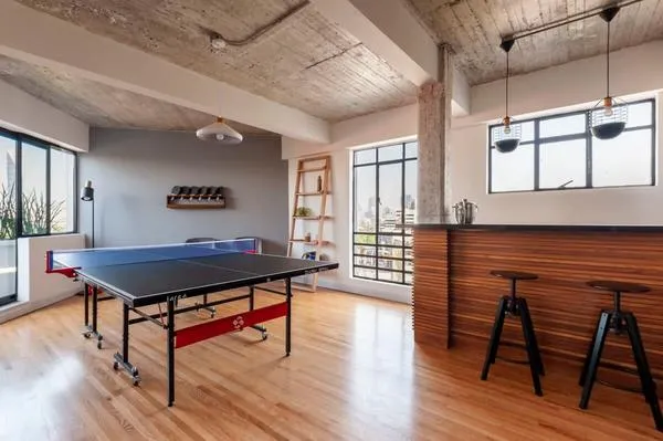 Enriching Triplex in Art Deco Building
