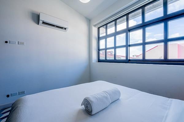 Captivating 2BR in Santa Ana