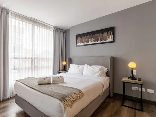 Stylish 2BR in Luxury Building in Chico