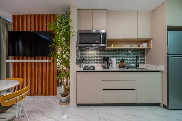 Custom 1BR w/ Beautiful View in Calle 50
