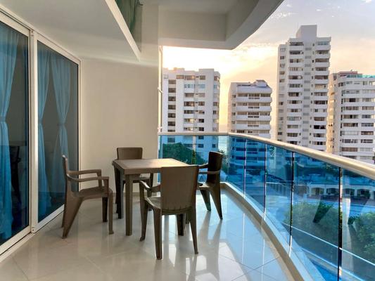 Ocean View 2BR w/ Terrace n AC in El Laguito