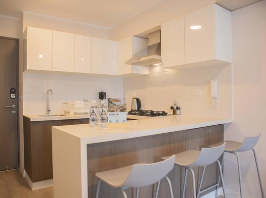 Cozy 2BR w/ Balcony in Miraflores