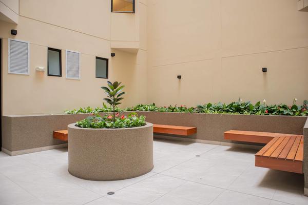 Modern 3BR w/ Balcony Near Kennedy Park