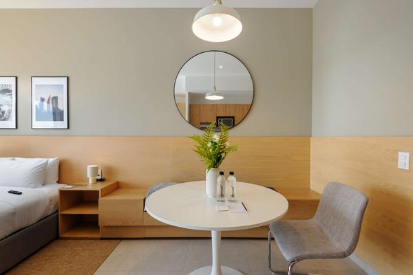 Deluxe Loft w/ Balcony in Tabacalera