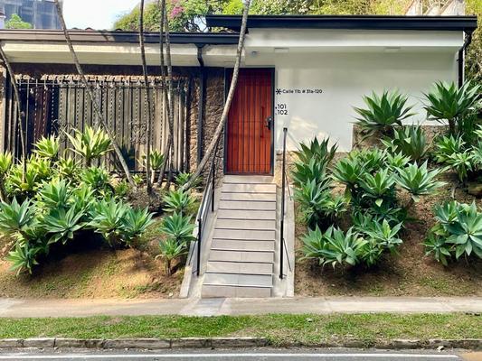 Awesome 2BR w/ 2 Jacuzzis  in El Poblado