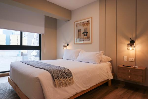 Fancy 2BR with Balcony in Miraflores