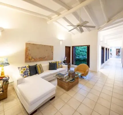 Spacious 5BR Villa at Mesa de Yeguas