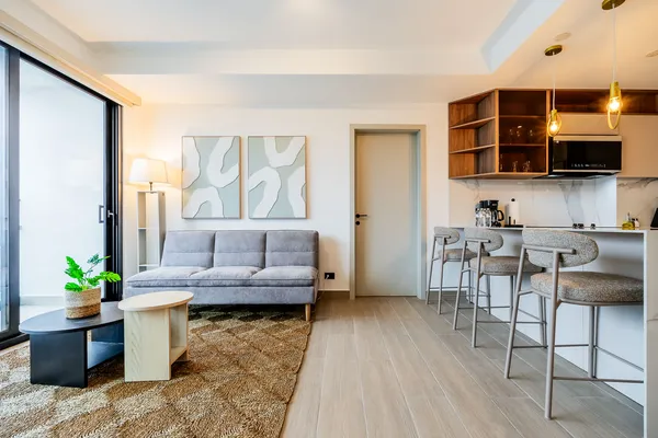 Elegant 2BR w/ Balcony & AC in San Francisco