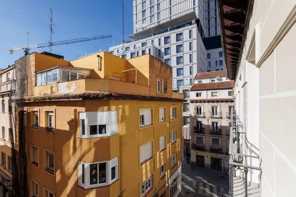 Lovely 2BR at Palacio Real