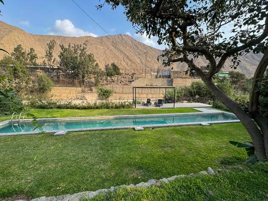 Elegant 7BR Home w/ Pool in Santa Eualia