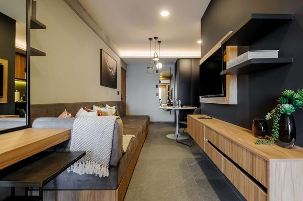 Lovely 1BR w/ Private Balcony in Tabacalera