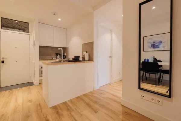 Modern 2BR at Palacio Real