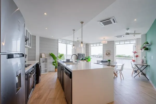 Versatile 1BR w/ Balcony in Panama