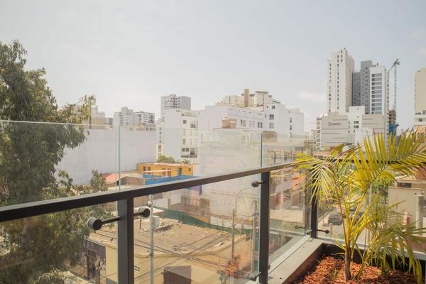 Modern Cozy 3BR w/ Terrace in Miraflores