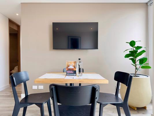 Striking 2BR w/ Balcony in Santa Barbara