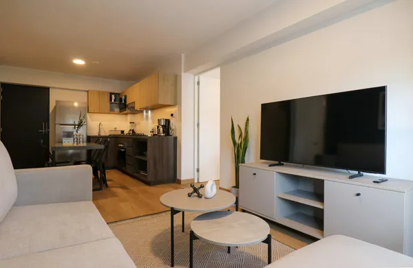Deluxe 2BR w/ Perfect Balcony in Miraflores