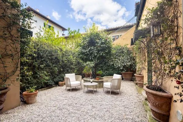 Elegant Stay in the Heart of Florence