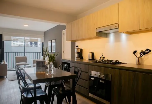 Prime 2BR w/ Balcony in Miraflores